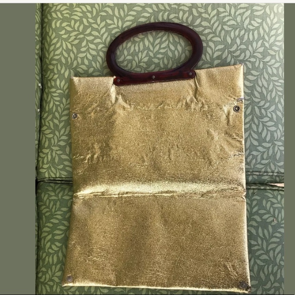 GORGEOUS LADYS PRIDE GOLD LAME METALLIC HANDBAG